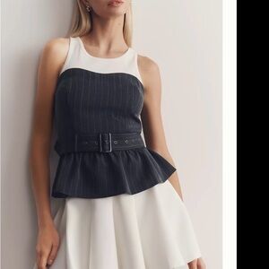 Abercrombie & Fitch Black and White Crop Top